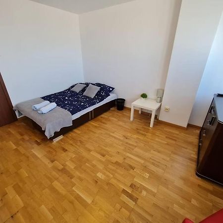 Fantastic Waw - S Pokoj 1 Варшава Экстерьер фото